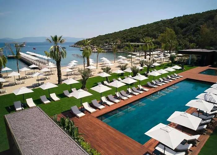 Cajab By Maxx Royal Hotel