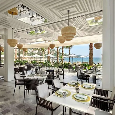 Cajab By Maxx Royal فندق